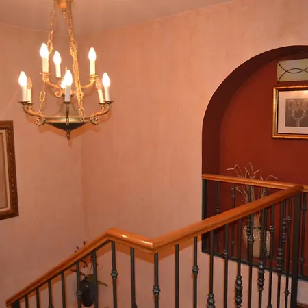 Arevacos Konukevi 2*